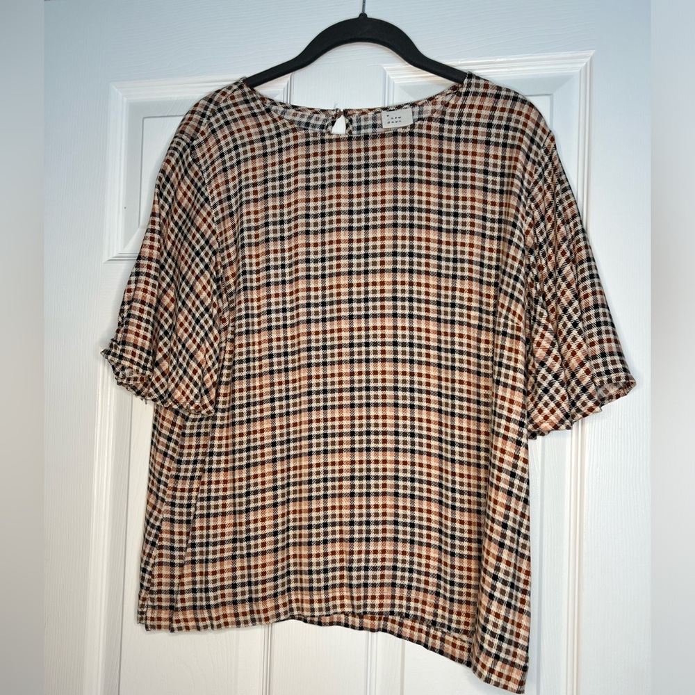 New Day shirt with belled sleeves